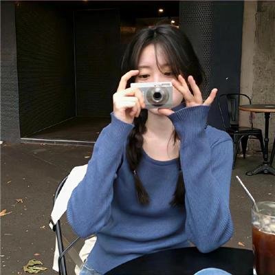 玛丽莲有深黑之眸